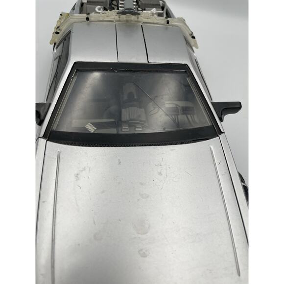 DeLorean 1:15 Diamond Select Back To The Future II Rare - Parts Only - Picture 5 of 10